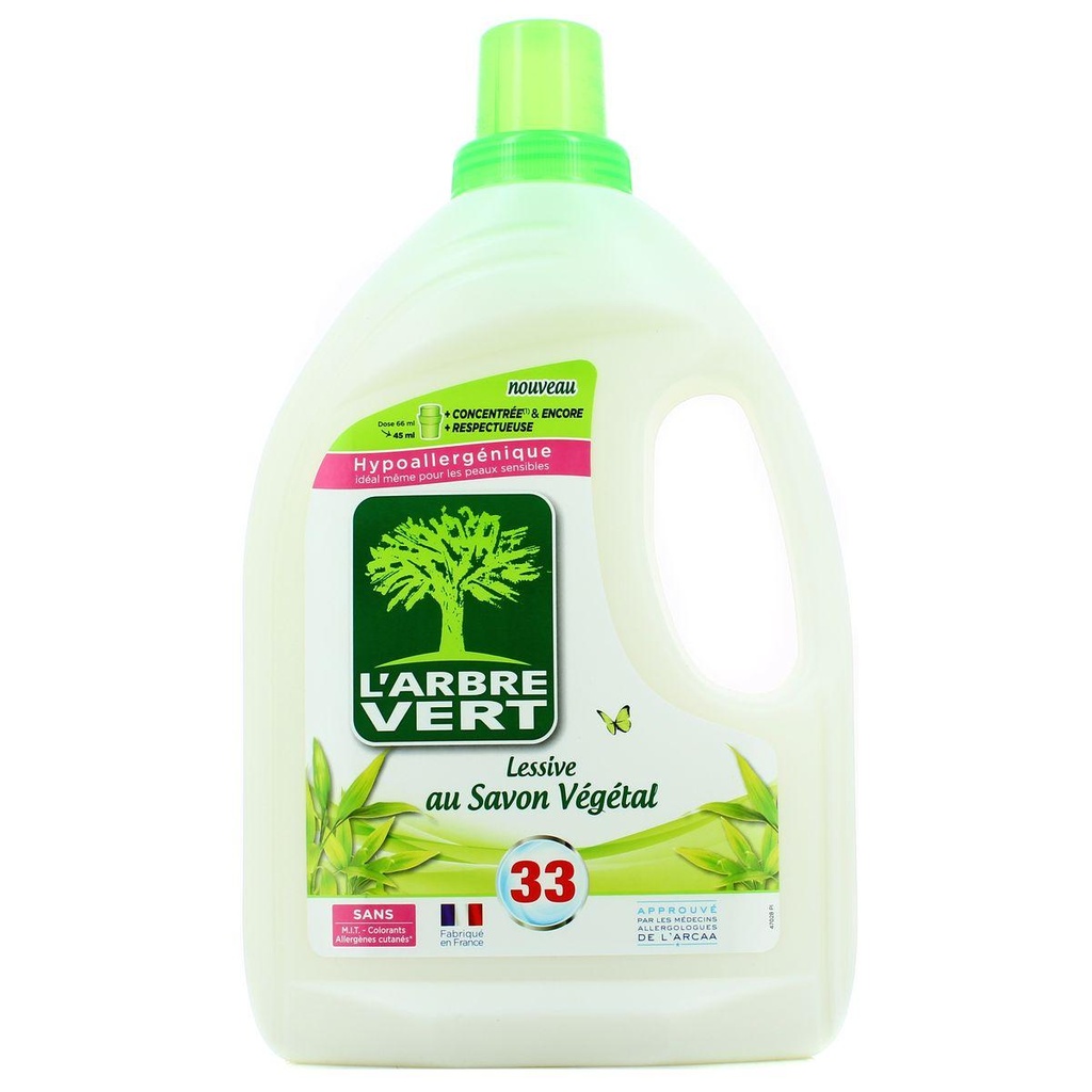 L'Arbre Vert Lessive Ecolabel Savon Végétal - Hypoallergénique - 34 Lavages - 94% d'ingrédients d'origine naturelle - 1,53L